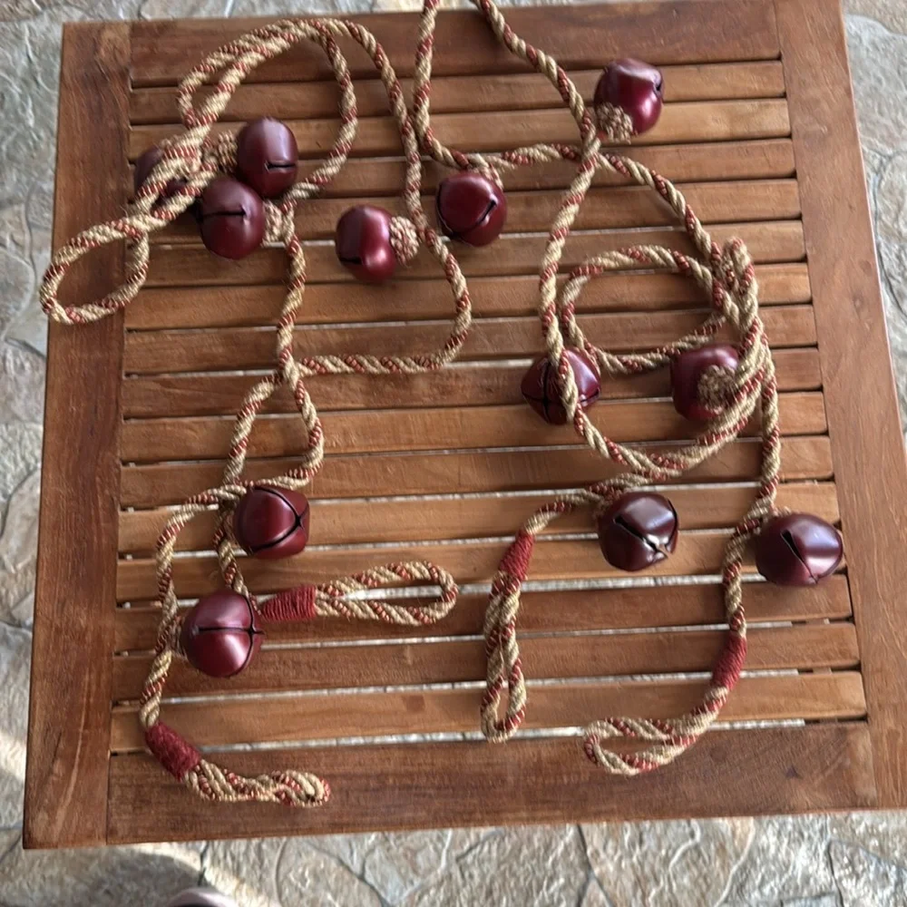 Bundle of Jingle Bell Garland, Holly Burlap Border & Pine Cones